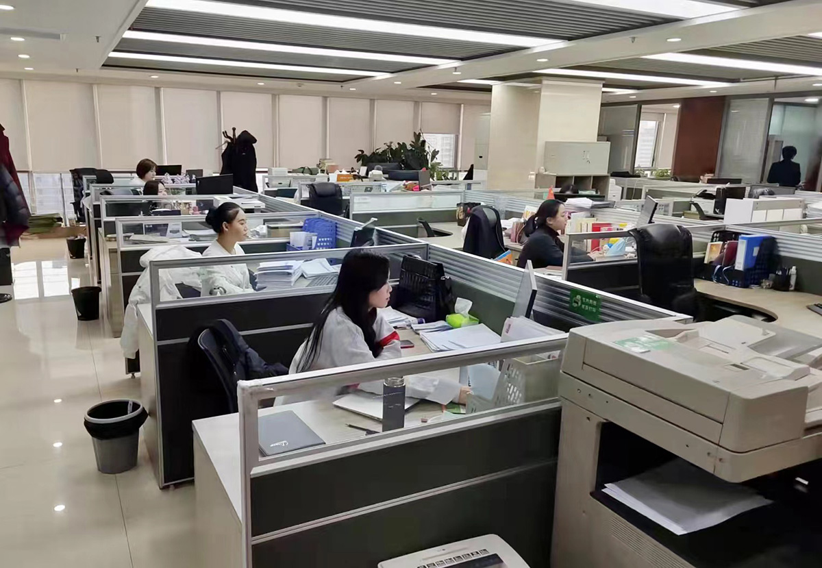 202201131642056586297822.jpg 08152321cv0x.jpg